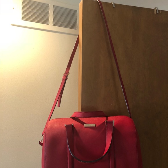 Red Kate Spade Handbag with Shoulder Strap - Picture 5 of 7